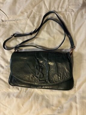 Yves Saint Laurent Vintage Crossbody Bag - Clutch